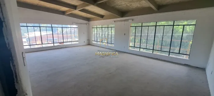 Barracão/Galpão/ Ponto Comercial - Bairro Cidade Industrial Que tal instalar sua empresa e