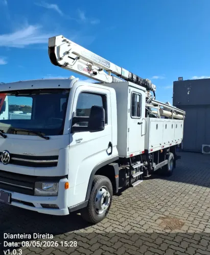 Volkswagen 11.180 Delivery 2p (diesel)(E5) 2020/2021 Vamos Seminovos Betim