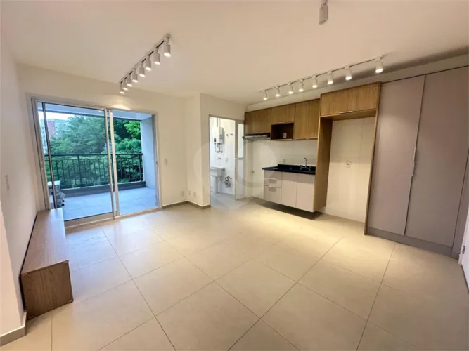 Apartamento à venda com 2 quartos, sendo 1 suíte, no condomínio Raiz São Paulo - Fase 1, S