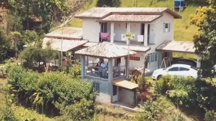 CHÁCARA COM 3.000 METROS EM JAMBEIRO