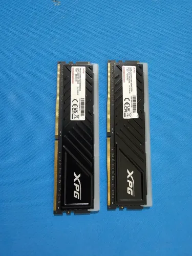 VENDO OU TROCO MEMÓRIA RAM XPG Gammix D35 RGB, 8GB CADA