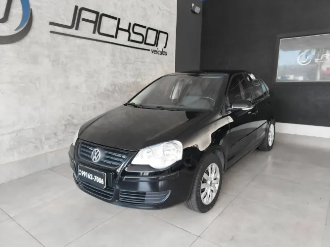 Volkswagen Polo Sedan 1.6 MI 101cv 8V 4P 2011