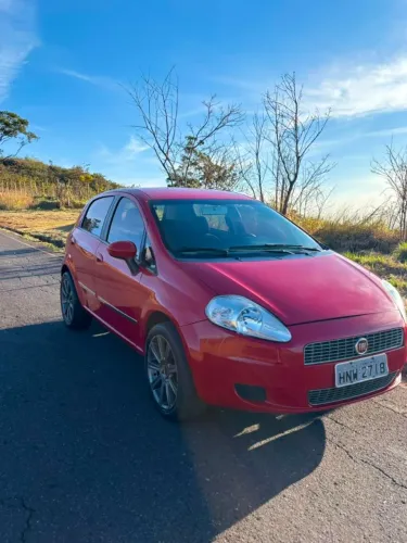 Fiat Punto Attractive 1.4 Fire Flex 8V 5P 2011