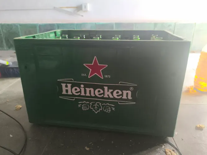 Engradado cerveja HEINEKEN 