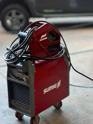 Máquina de Solda Sumig NB-400: Potência, Robustez e Alta Produtividade