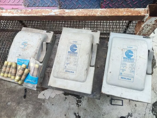 Chave blindada trifásica 60 Ah 250V Margirus