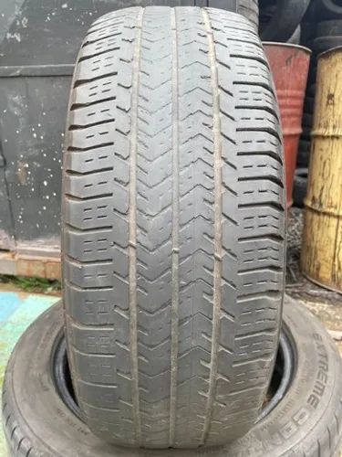 Pneu 215/65/16 Michelin Carga 8 lonas meia vida (não é riscado)