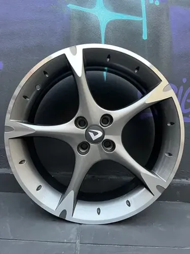 Rodas aro 18 4x100 Scorro/volcano