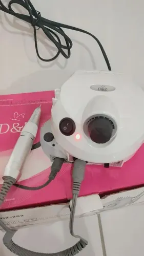 Lixadeira Lixa Porquinho Bivolt Nail Drill D&z Manicure Unha Cor Branco 110V/220V (Bivolt)