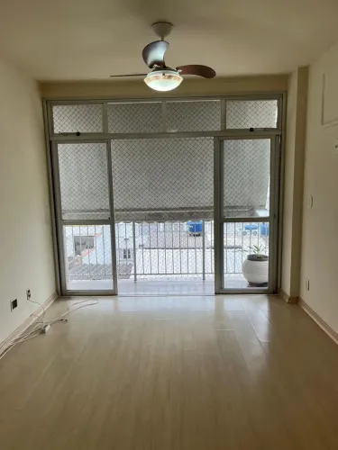 Apartamento para aluguel com 90 metros quadrados com 2 quartos