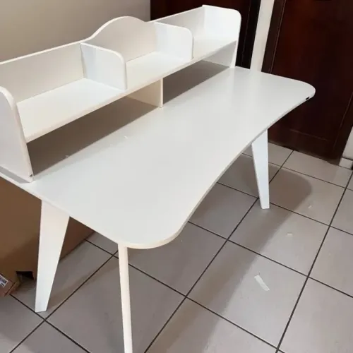 Promoção Mesa Escrivaninha Branca - 28/05