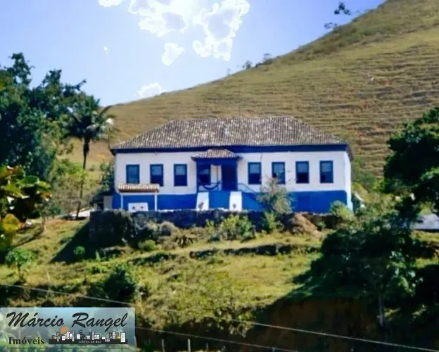 Grande fazenda, São 300 alqueires para criação de gado e cafeicultura, no sul do ES