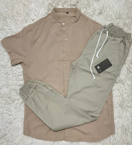 Kit P Camisa Bege e Calça Jogger Sarja