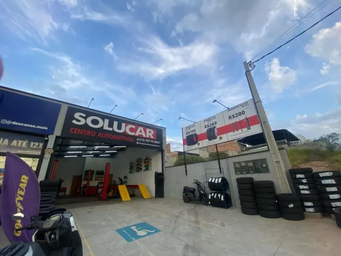 Auto center 