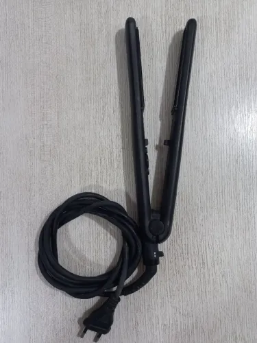 Prancha Alisadora e Modeladora Cerâmica Arno Bivolt