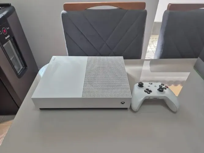VENDO XBOX ONE S