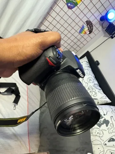 Câmera Profissional Nikon D7000