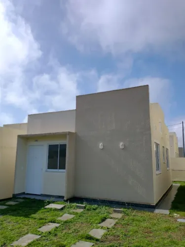 Casa no condomínio Flor do Sertão