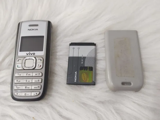 Celular Nokia 1315 muito raro - com bateria