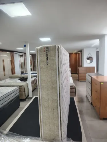 Colchão casal espuma D 33 selado 
