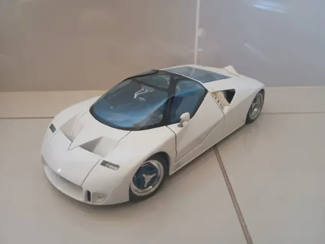 Miniatura ford gt90 maisto 1:18