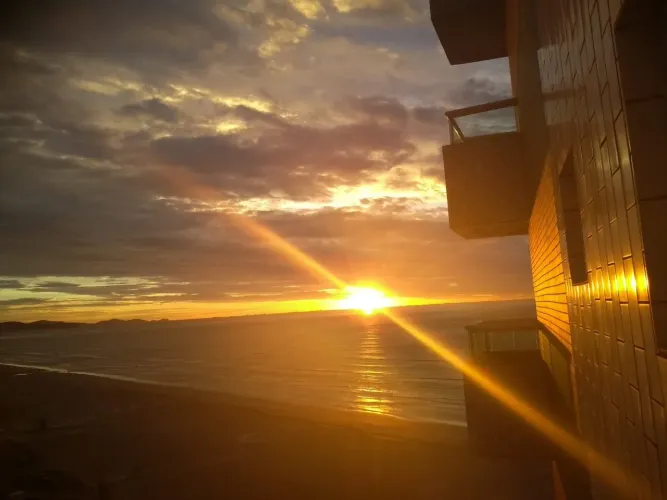 Apartamento com linda vista para o mar - Praia Grande - Caiçara 