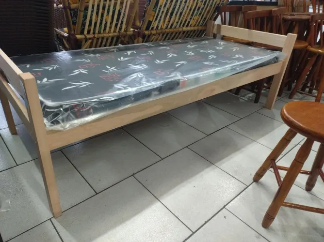 Colchão solteiro + Cama solteiro eucalipto NOVOS PROMOÇÃO IMPERDÍVEL