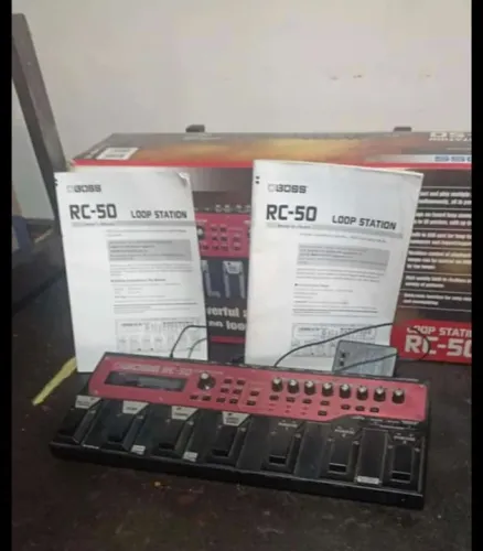 Pedaleira Boss RC-50
