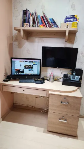 Bancada de computador/trabalho/estudo