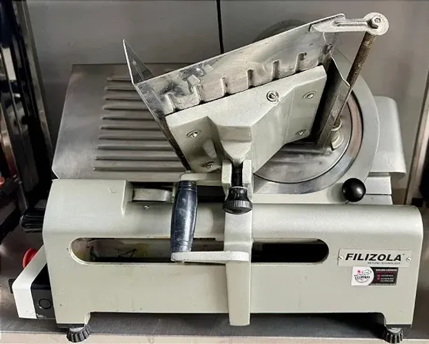 Máquina Fatiadora de Frios