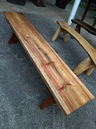 Banco de madeira rústico - peça única 1.60 de comprimento 