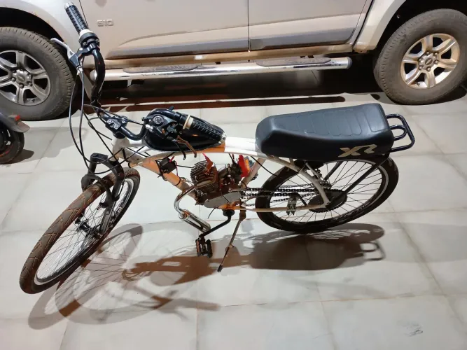 Bicicleta motorizada semi-nova