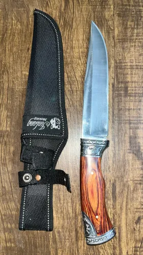 Faca de caça, pesca e churrasco Luxo Inox