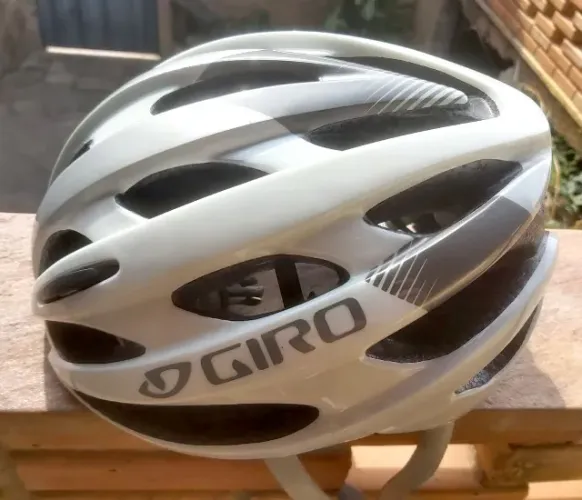 Capacete de Ciclismo Giro Trinity (Original)