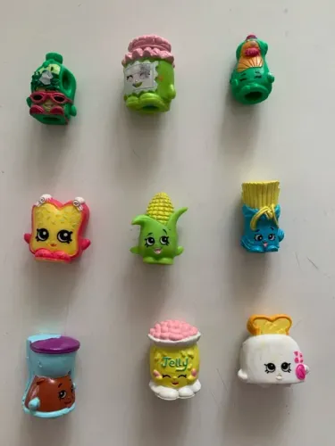 Coleção de Brinquedos Shopkins