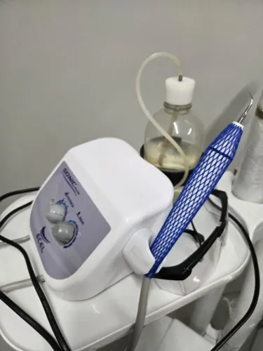 Vendo equipamentos e instrumentais odontológico - fechamento de clínica 
