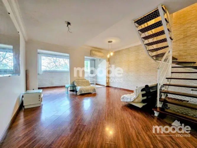 Casa em condomínio com 3 Quartos à venda, 172m² por R$ 905.000