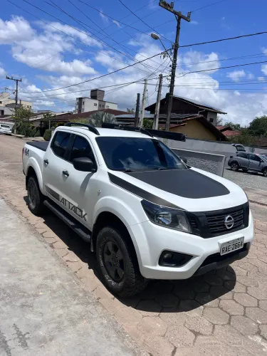 Nissan Frontier Attac.cd 4X4 2.3 Bi-TB Die. AUT 2019