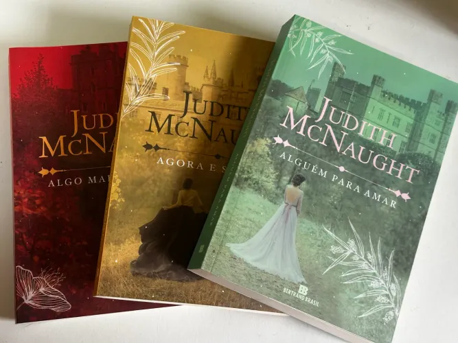 Livros romance de época, coleção da autora Judith McNaught