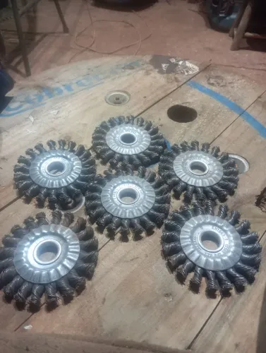 Escova de aço 