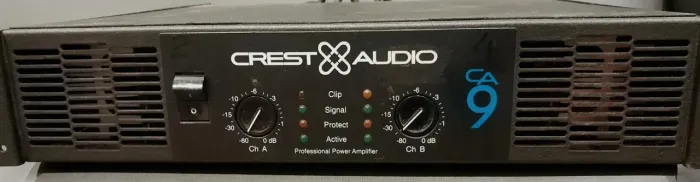 Amplificador americano Crest Audio CA9 (220V) - Potência e Fidelidade lendárias!
