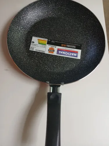 Frigideira antiaderente