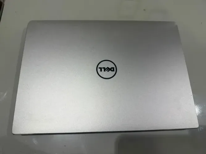 Notebook Dell Inspiron 14 I7 8th - 8GB de Mem. (LEIA)