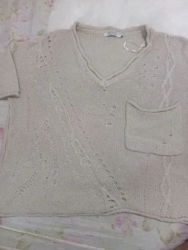 Blusa em linha bege