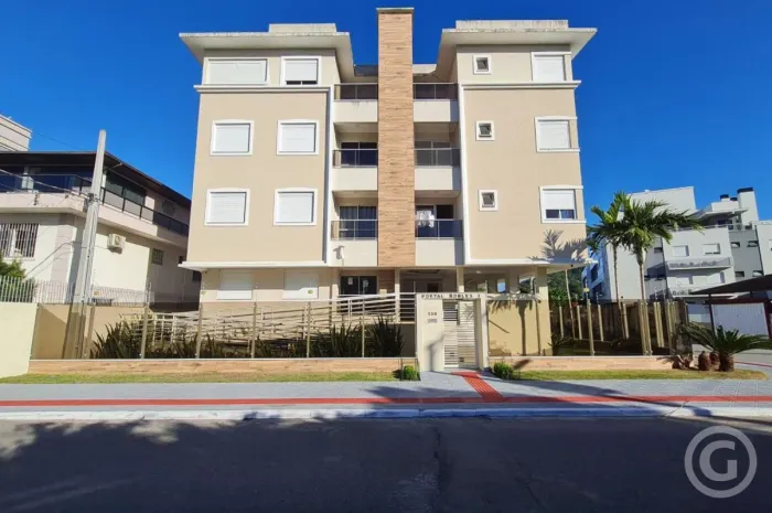 Apartamento mobiliado em Canasvieiras: conforto e conveniência perto da praia