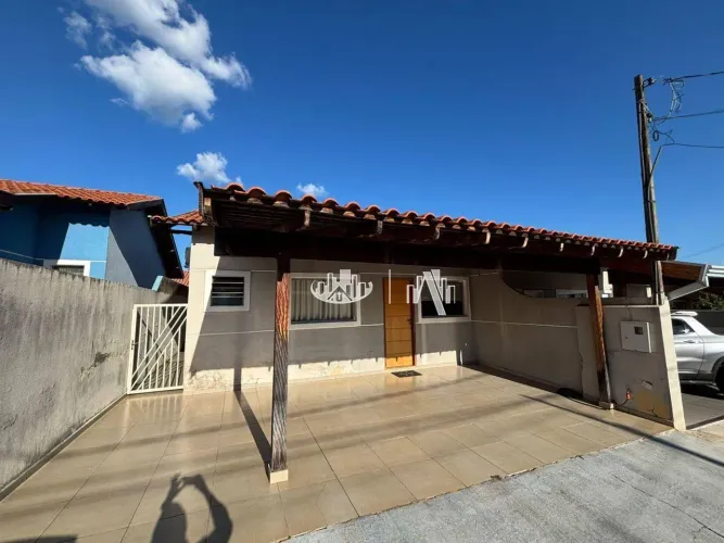 Casa com 3 Quartos à venda, 72 m² por R$ 370.000 - Residencial das Flores - Londrina/PR