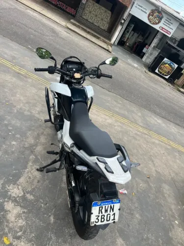 Vendo Bros 160 selada e quitada Ano 2022 (único dono)