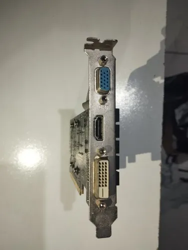 Placa de vídeo GT 710