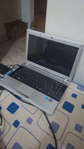 Vendo Notebook Samsung RV420