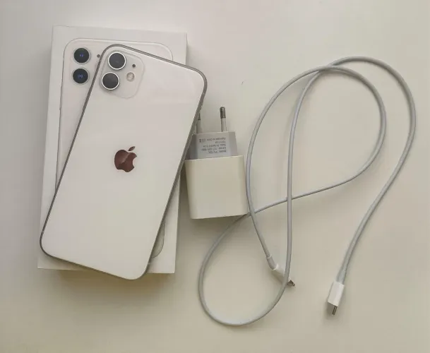 Iphone 11 128GB Bom estado e película privativa 